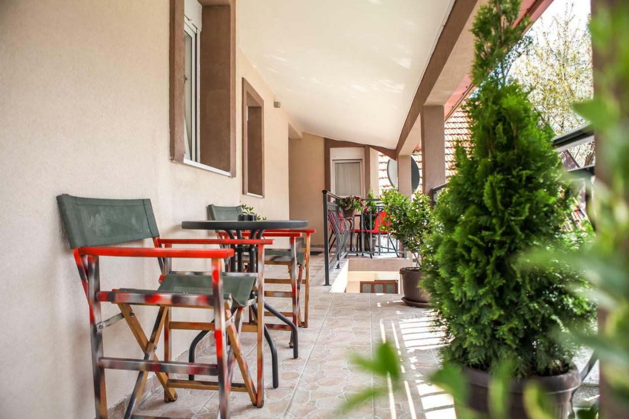 Studio Kaca Cetinje Exteriör bild